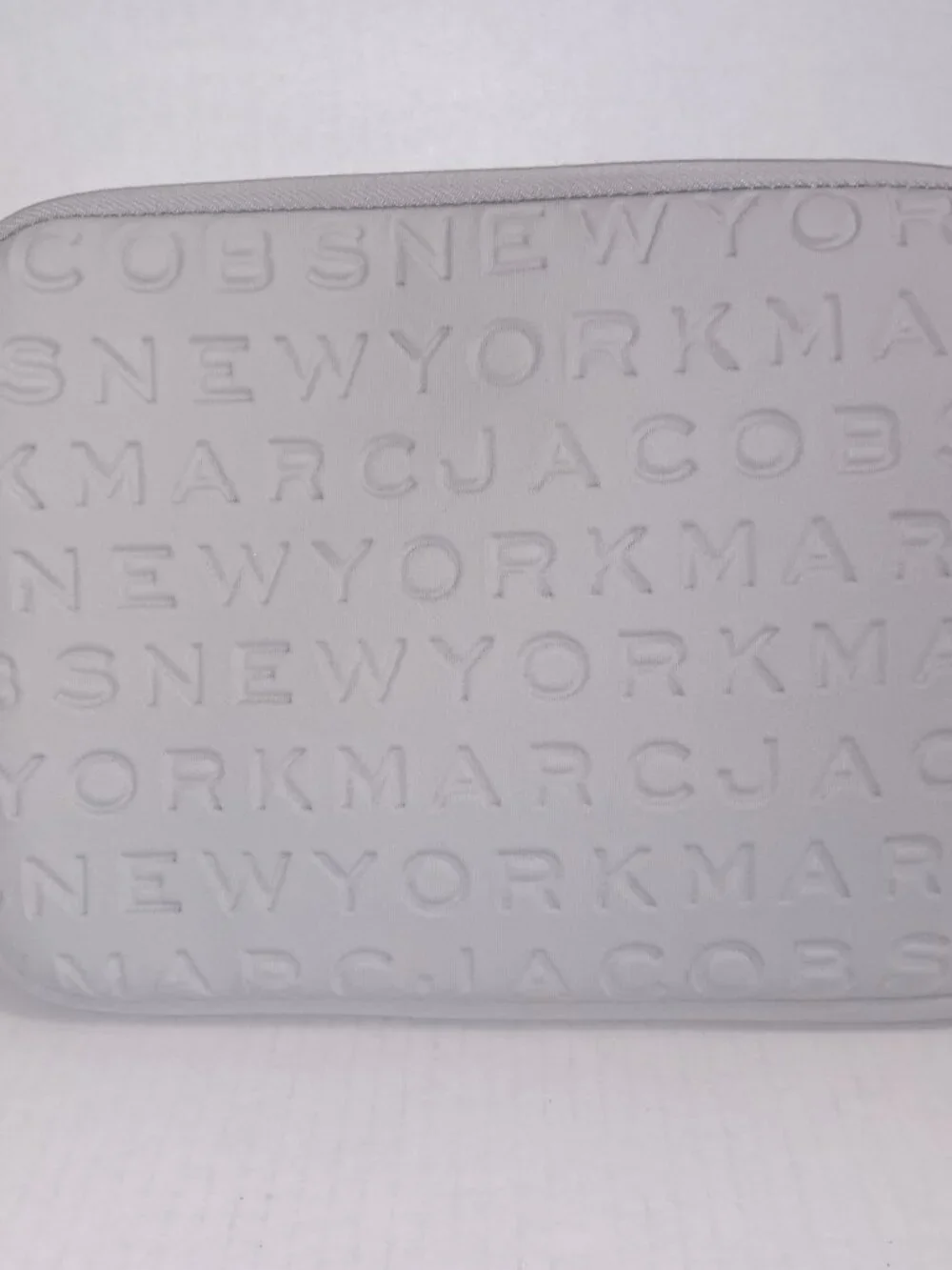 MARC JACOBS LIKE NEW CONDITION LABTOP BAG